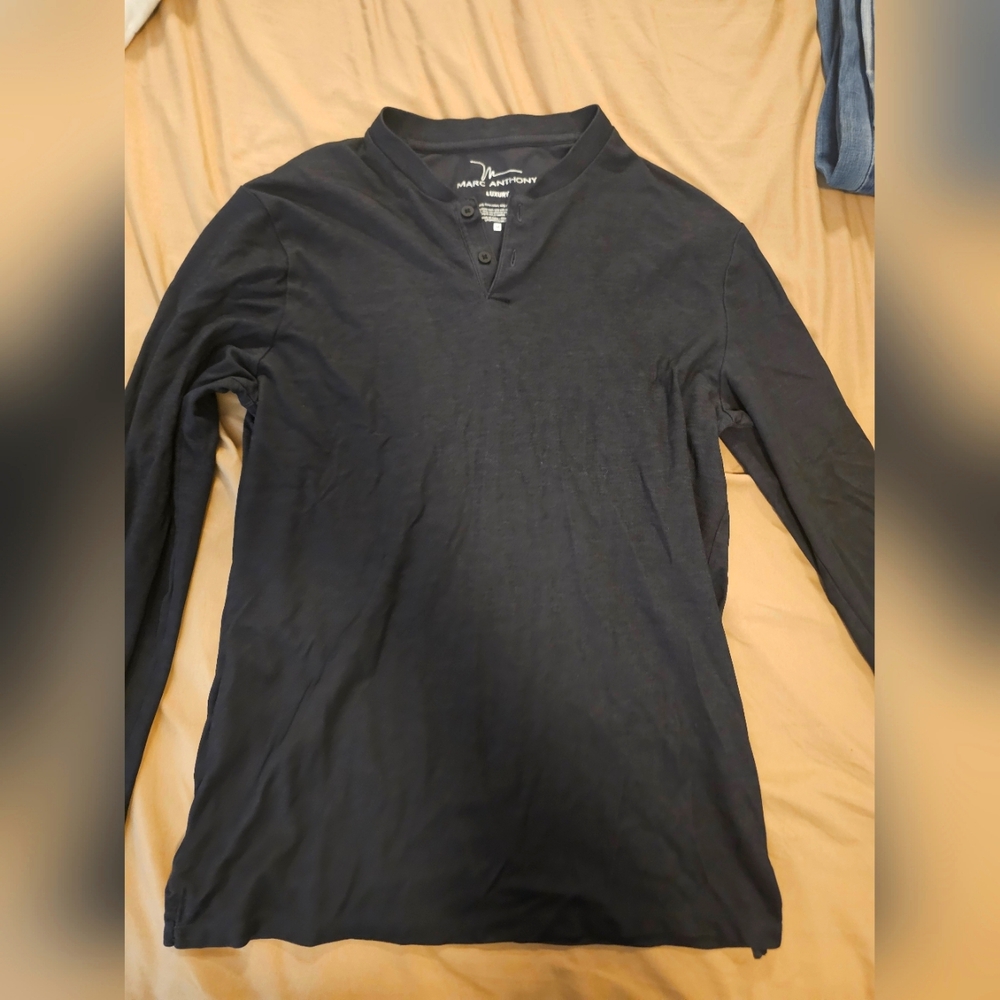 Marc anthony Henley black medium